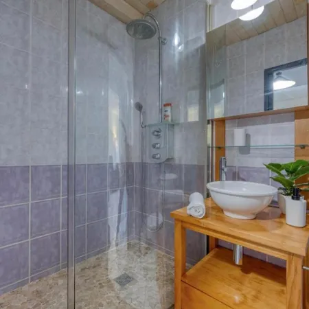Le Gierois - Gare - Parking Apartment Gieres